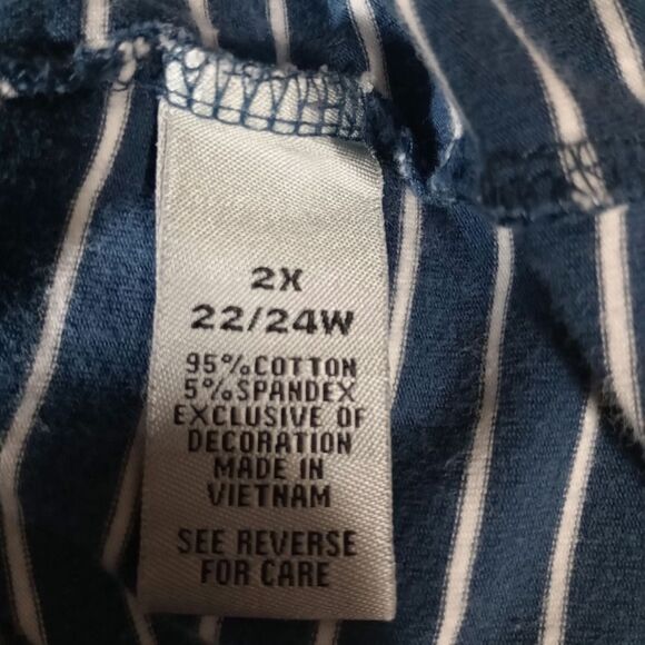 Catherines Shirt Ladies 2x Blue White Striped Short Sleeve - Picture 5 of 6